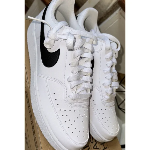 ❤️Nike  Court Vision Low Sneakers - White/Black/White - 8.5Men or Women’s 10 - Picture 10 of 10